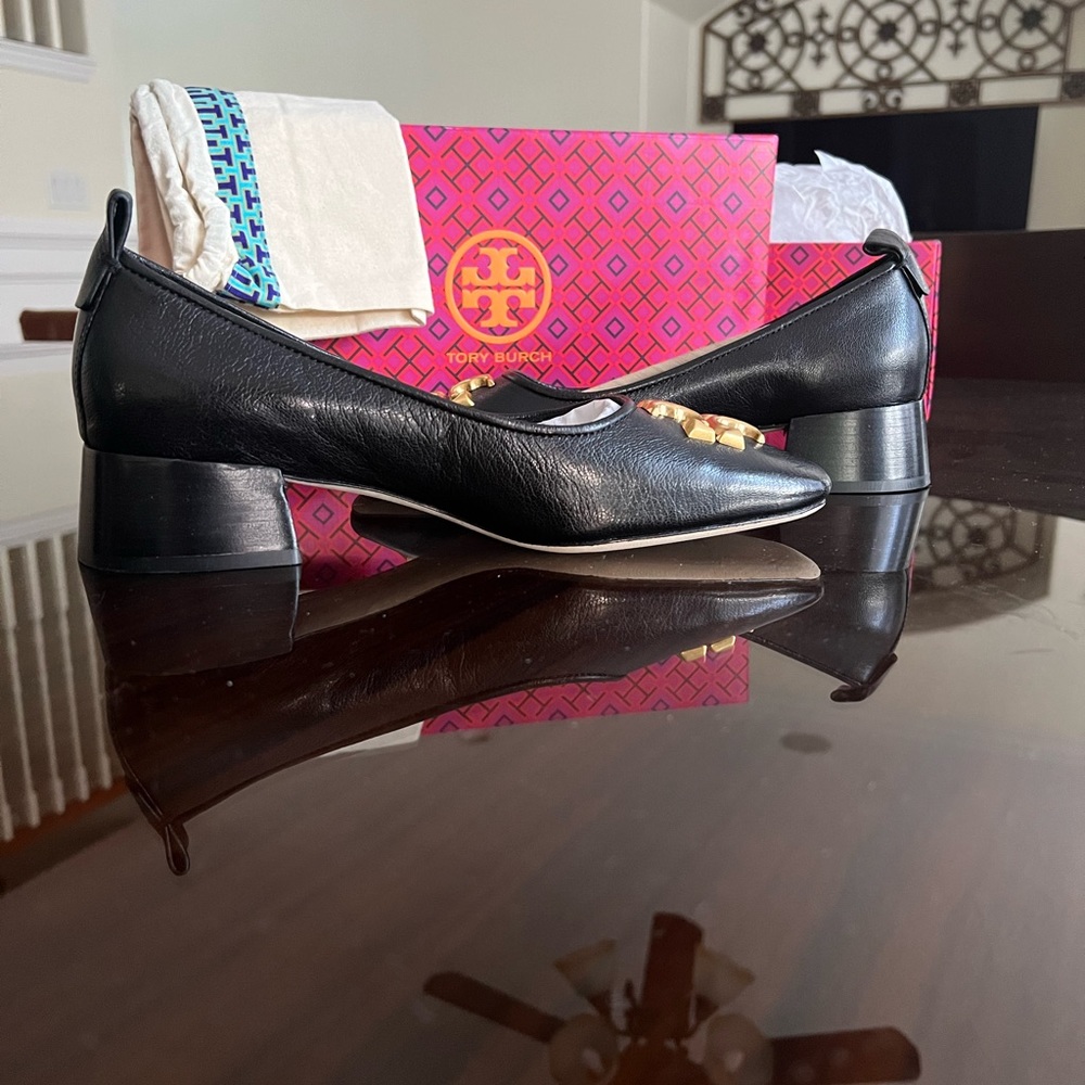 Tory Burch Eleanor Pump brand new shoes.